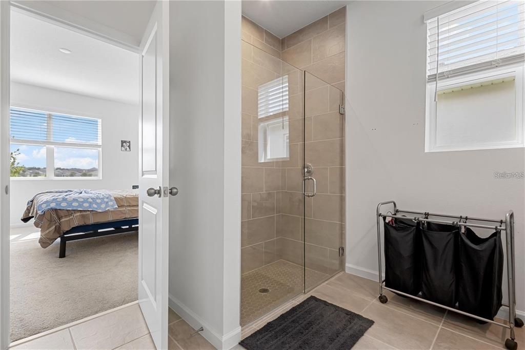 For Rent: $2,800 (3 beds, 2 baths, 1718 Square Feet)