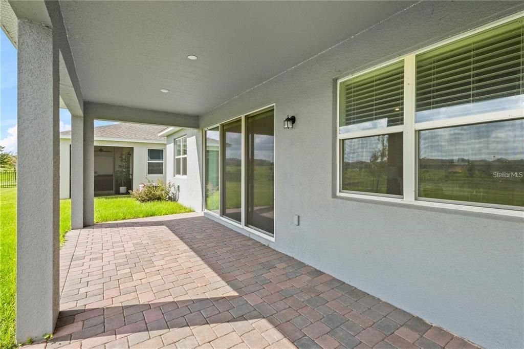 For Rent: $2,800 (3 beds, 2 baths, 1718 Square Feet)