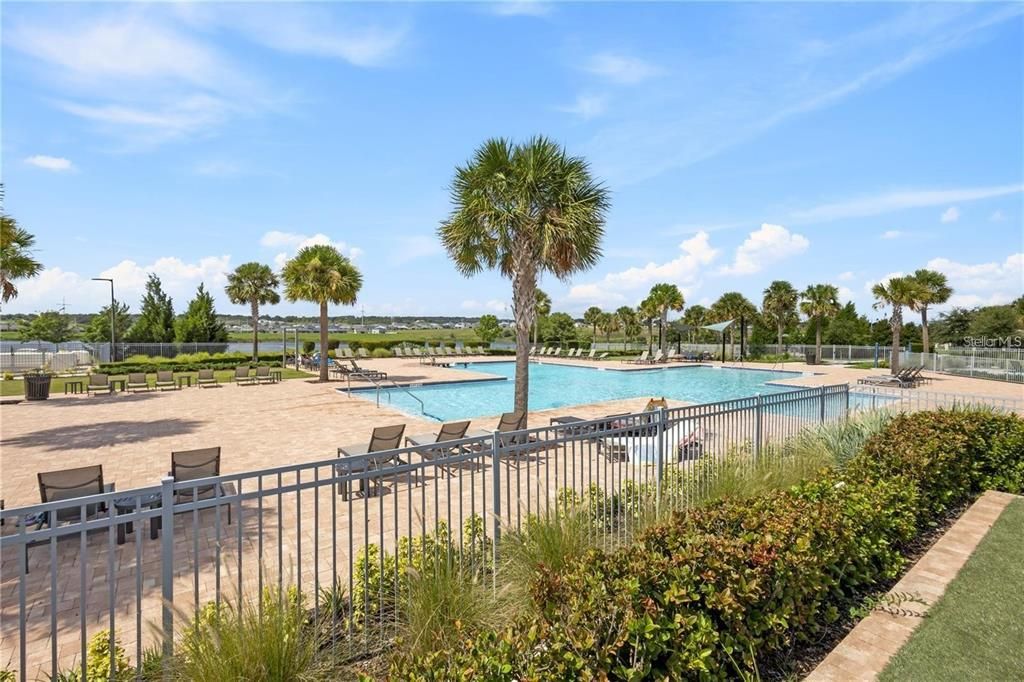 For Rent: $2,800 (3 beds, 2 baths, 1718 Square Feet)