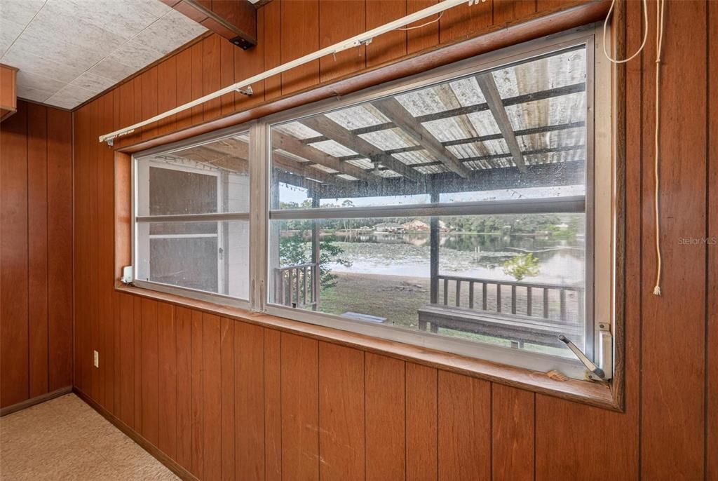 На продажу: $445,000 (4 спален, 1 ванн, 2998 Квадратных фут)