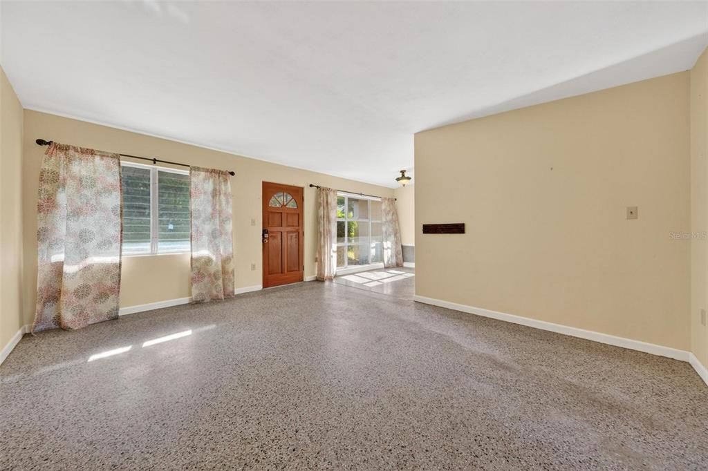 На продажу: $445,000 (4 спален, 1 ванн, 2998 Квадратных фут)