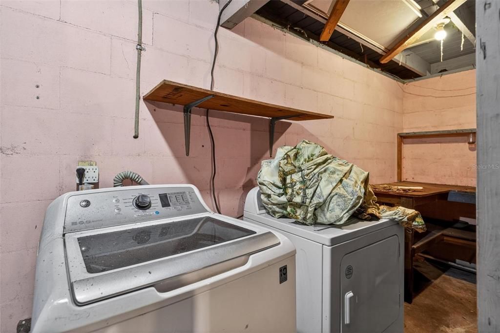 На продажу: $445,000 (4 спален, 1 ванн, 2998 Квадратных фут)
