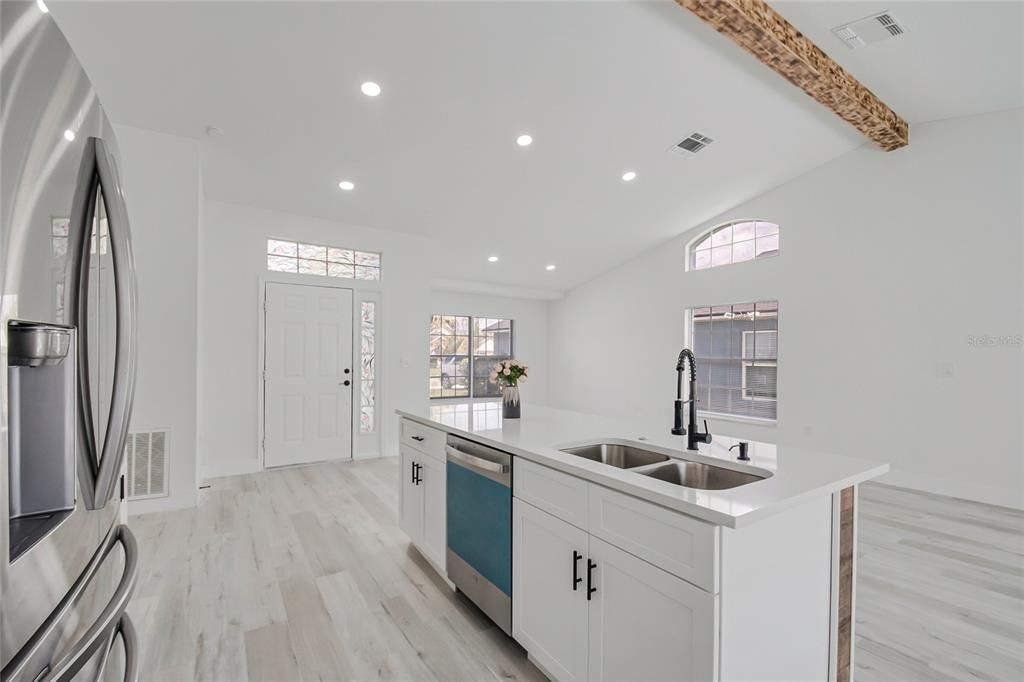 For Sale: $360,000 (3 beds, 2 baths, 1420 Square Feet)