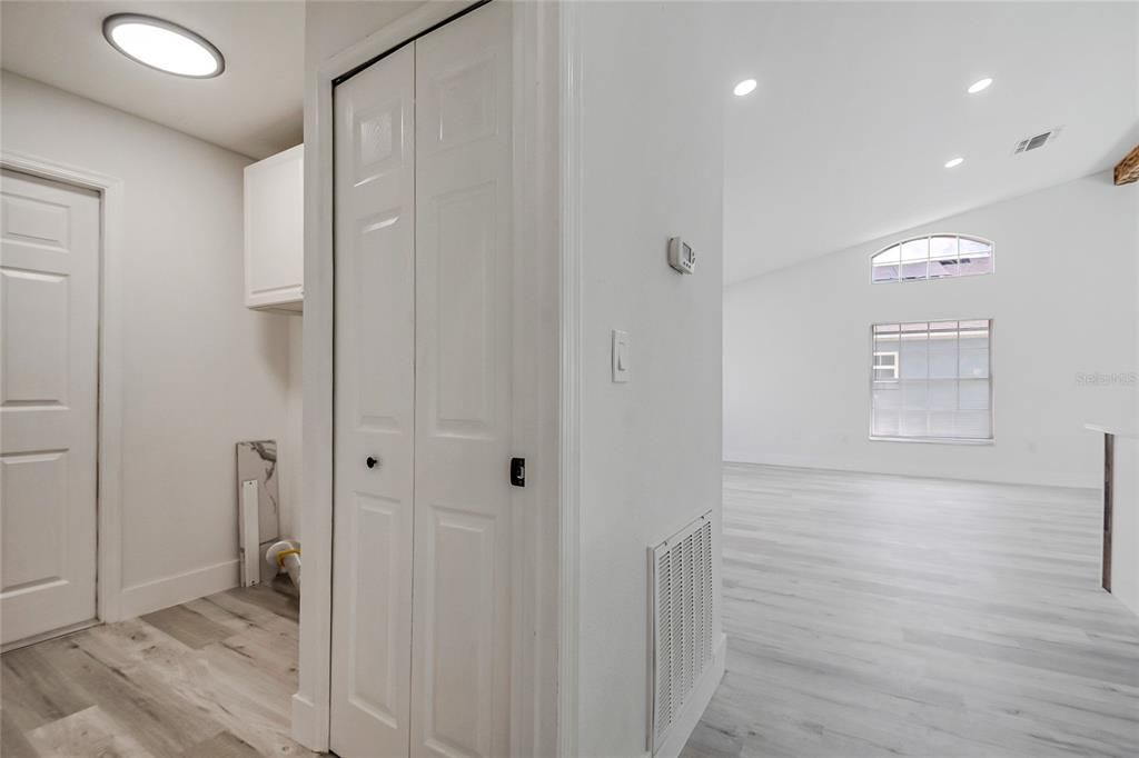 For Sale: $360,000 (3 beds, 2 baths, 1420 Square Feet)