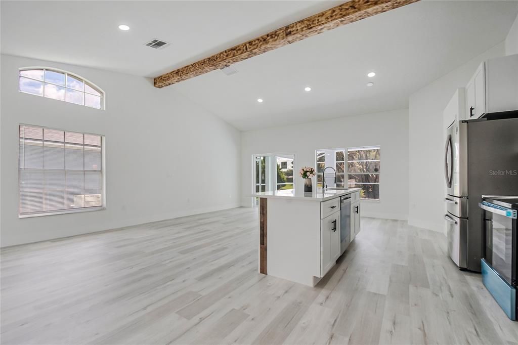 For Sale: $360,000 (3 beds, 2 baths, 1420 Square Feet)
