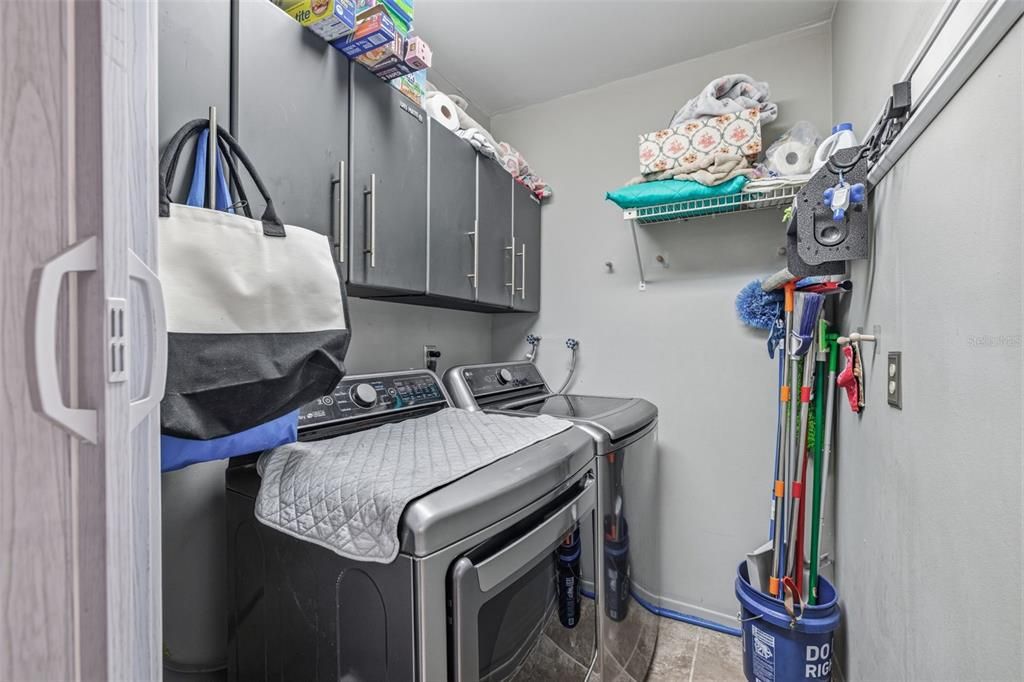 Active With Contract: $319,900 (2 beds, 2 baths, 1704 Square Feet)