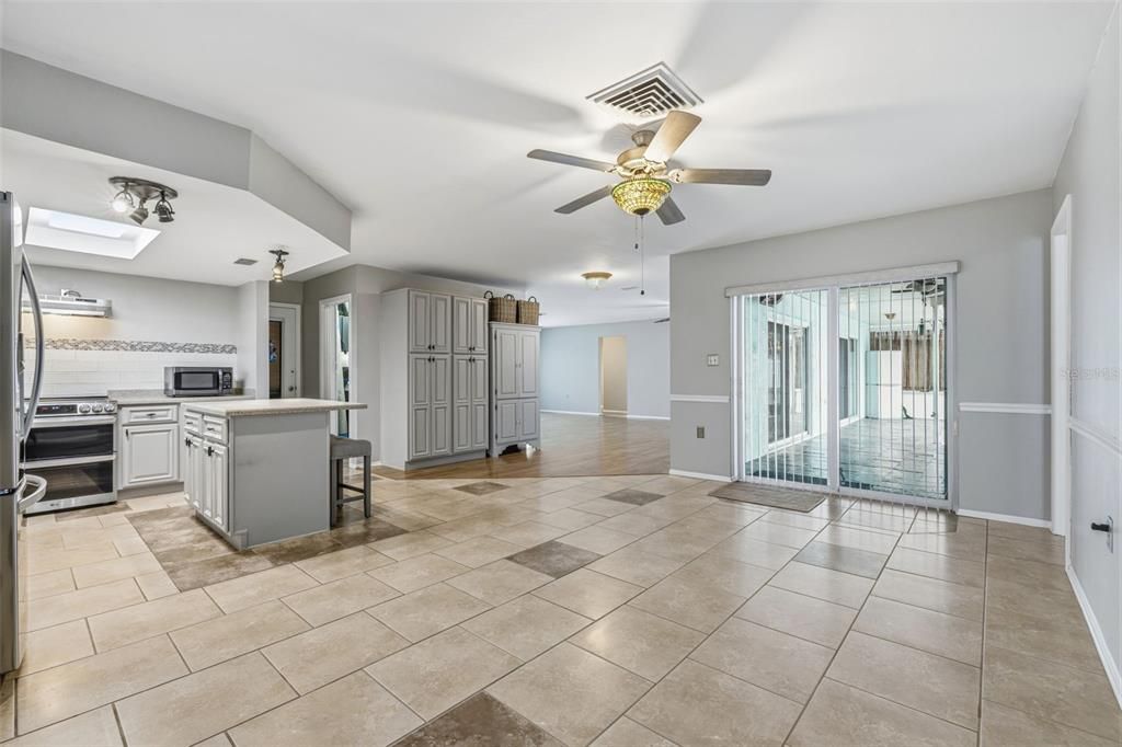 Active With Contract: $319,900 (2 beds, 2 baths, 1704 Square Feet)