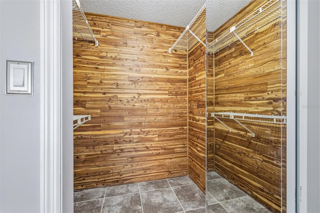 Active With Contract: $319,900 (2 beds, 2 baths, 1704 Square Feet)