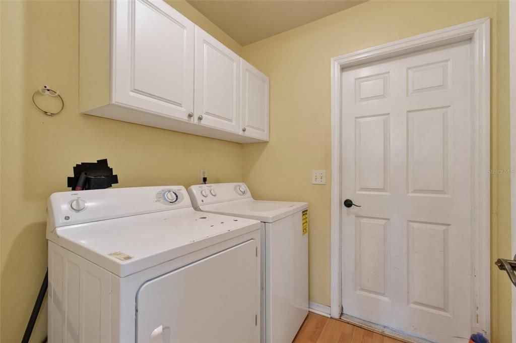 Activo con contrato: $299,900 (3 camas, 2 baños, 1802 Pies cuadrados)