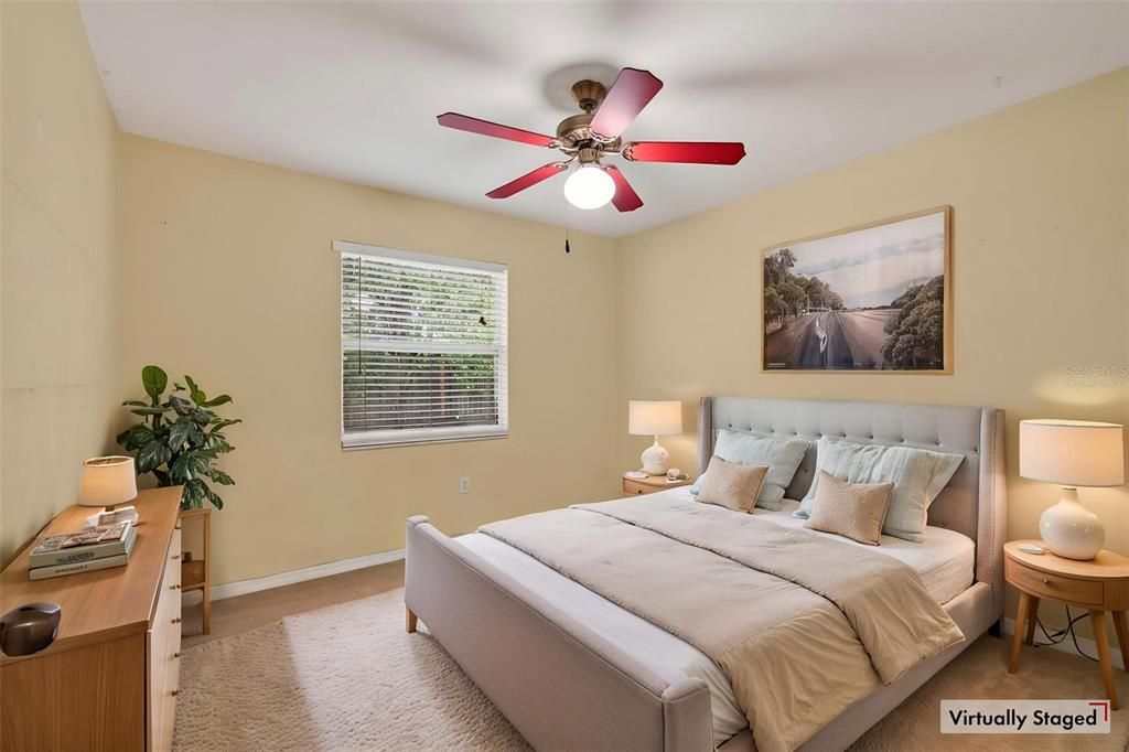Activo con contrato: $299,900 (3 camas, 2 baños, 1802 Pies cuadrados)