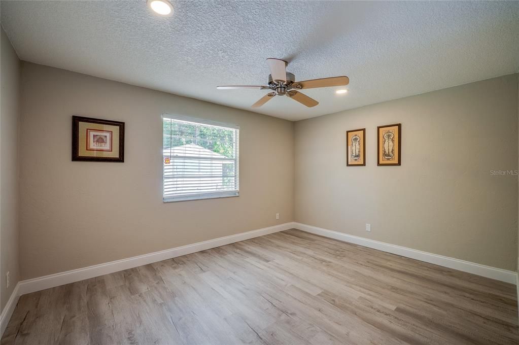 Active With Contract: $365,000 (3 beds, 2 baths, 1958 Square Feet)