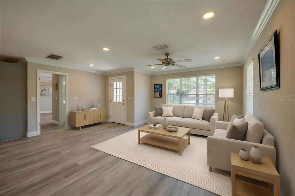Active With Contract: $365,000 (3 beds, 2 baths, 1958 Square Feet)