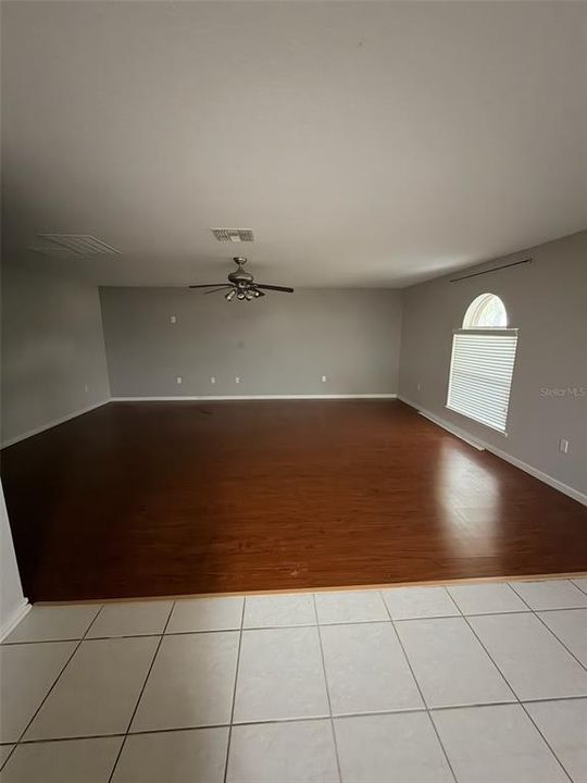 For Rent: $2,500 (4 beds, 3 baths, 2800 Square Feet)