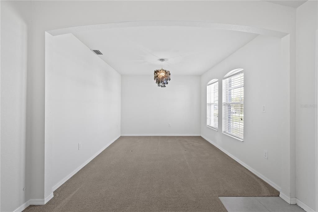 En Venta: $319,000 (3 camas, 2 baños, 2007 Pies cuadrados)