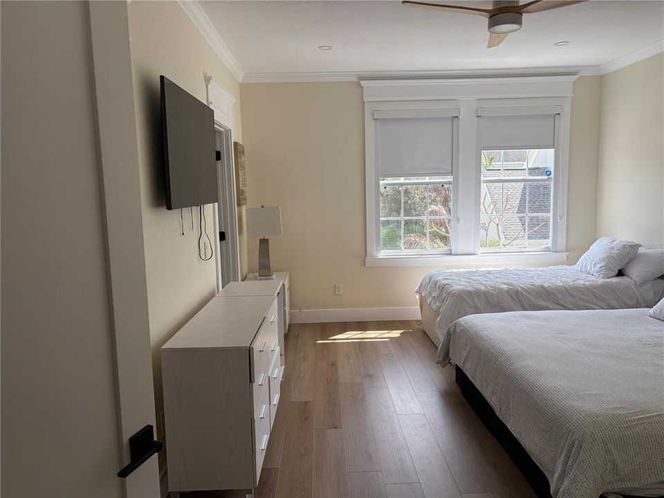 En Renta: $5,295 (3 camas, 3 baños, 2045 Pies cuadrados)