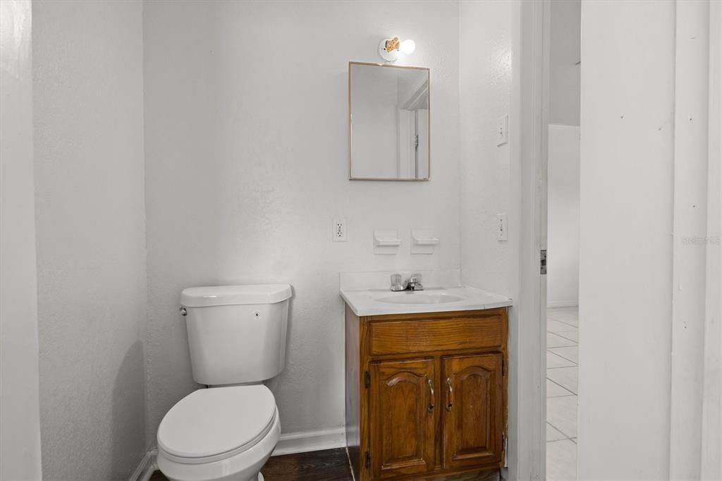 En Venta: $265,000 (4 camas, 2 baños, 2098 Pies cuadrados)