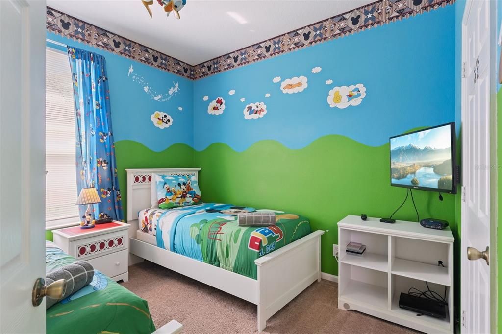 На продажу: $475,000 (4 спален, 3 ванн, 1834 Квадратных фут)