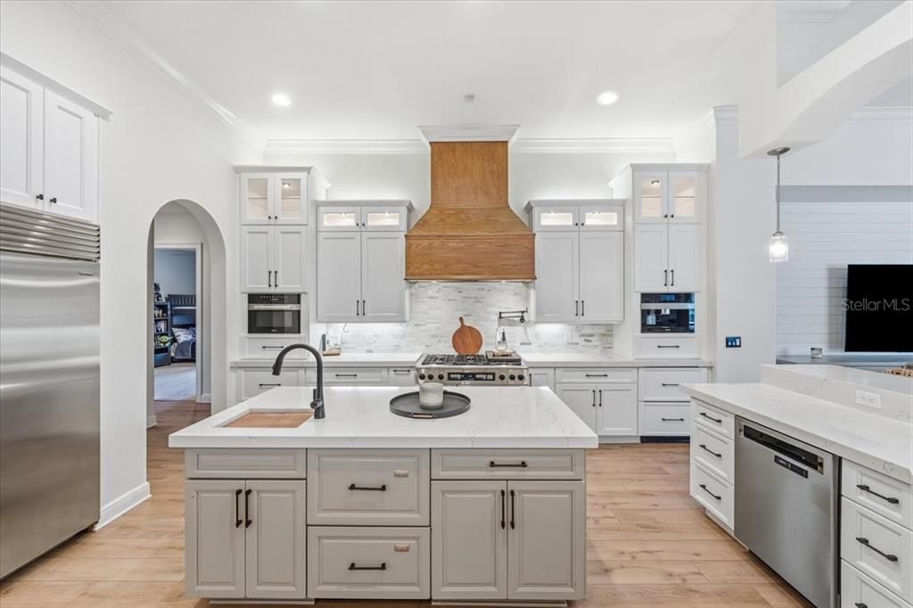 На продажу: $2,149,999 (6 спален, 6 ванн, 6010 Квадратных фут)