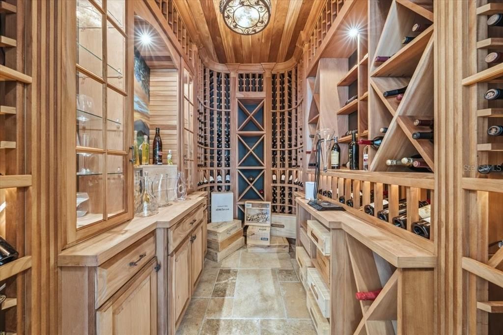 На продажу: $2,149,999 (6 спален, 6 ванн, 6010 Квадратных фут)