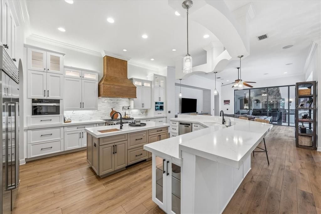 На продажу: $2,149,999 (6 спален, 6 ванн, 6010 Квадратных фут)