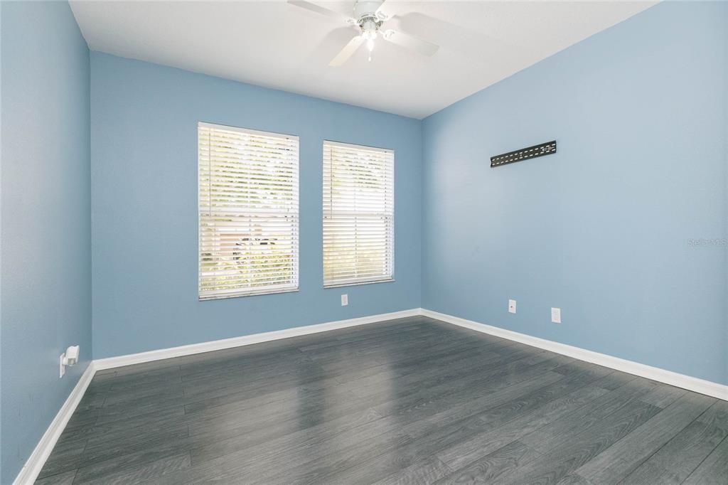 For Sale: $272,000 (4 beds, 2 baths, 1675 Square Feet)