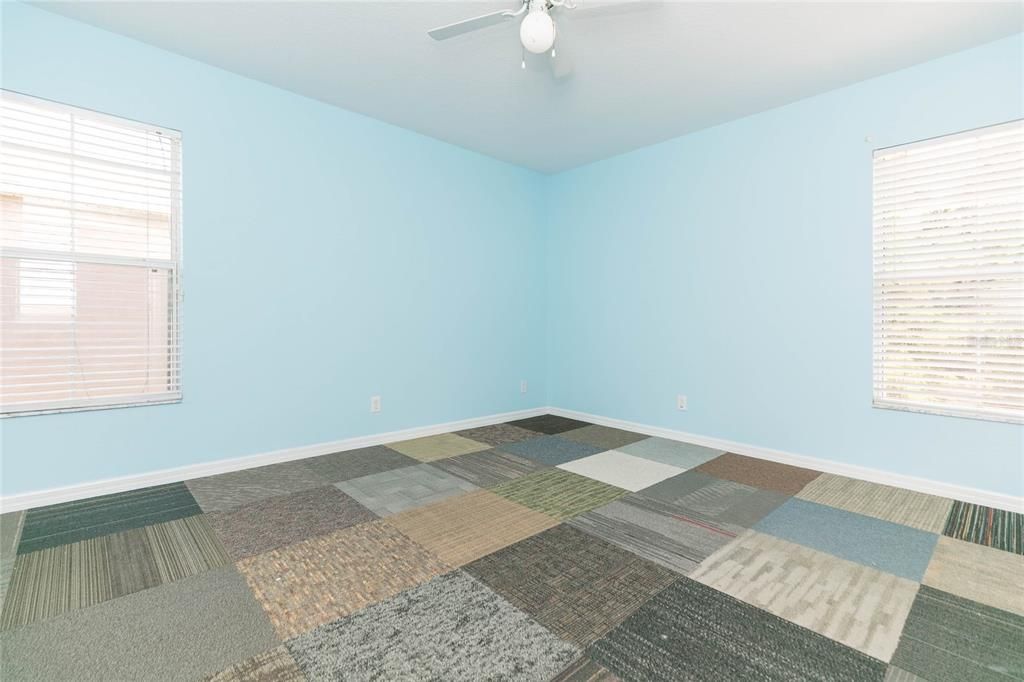 For Sale: $272,000 (4 beds, 2 baths, 1675 Square Feet)