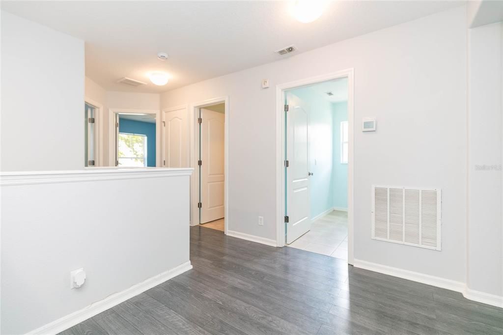 For Sale: $272,000 (4 beds, 2 baths, 1675 Square Feet)