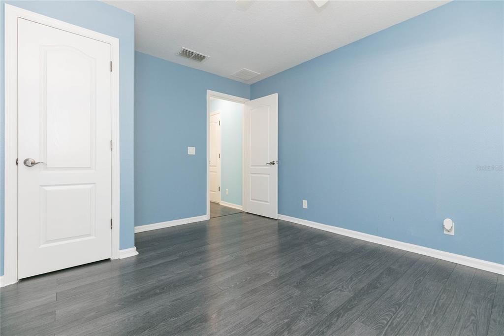 For Sale: $272,000 (4 beds, 2 baths, 1675 Square Feet)