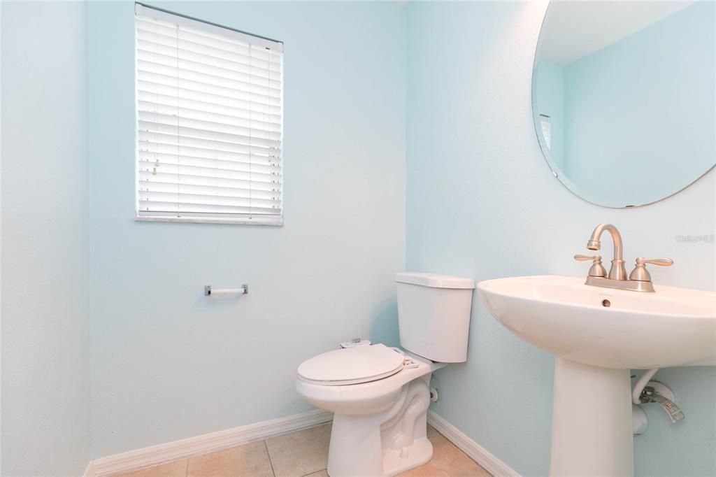 For Sale: $272,000 (4 beds, 2 baths, 1675 Square Feet)