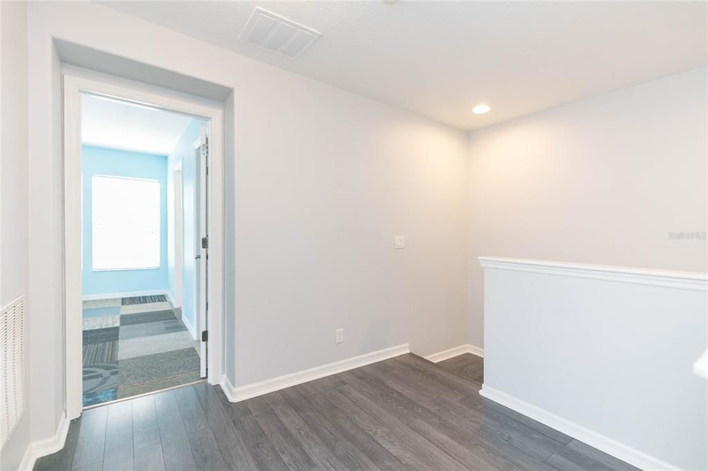 For Sale: $272,000 (4 beds, 2 baths, 1675 Square Feet)