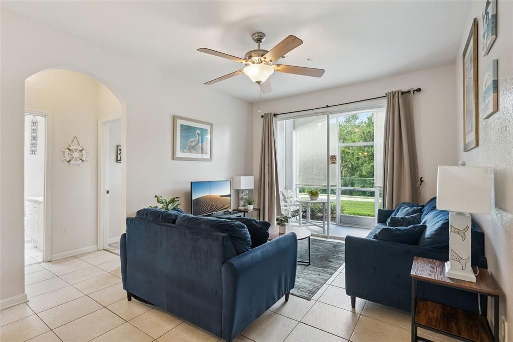 For Sale: $220,000 (3 beds, 2 baths, 1268 Square Feet)