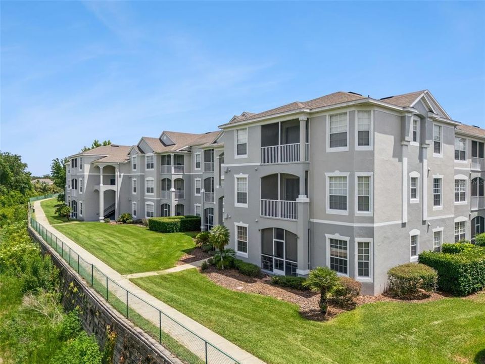 For Sale: $220,000 (3 beds, 2 baths, 1268 Square Feet)