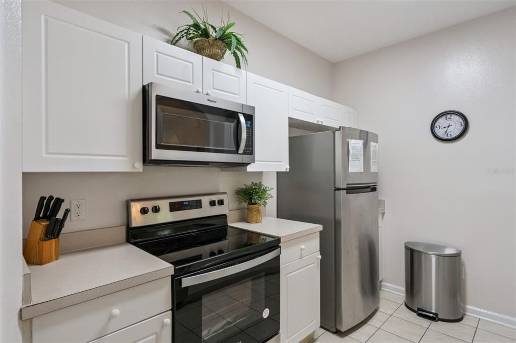 For Sale: $220,000 (3 beds, 2 baths, 1268 Square Feet)