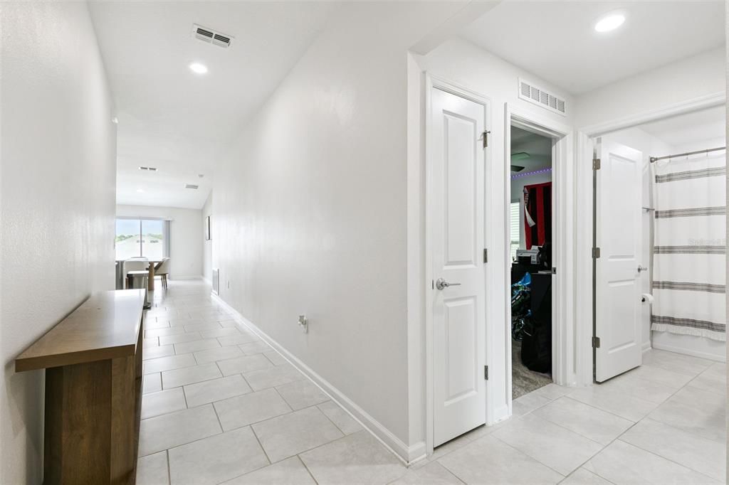For Sale: $349,000 (3 beds, 2 baths, 1555 Square Feet)