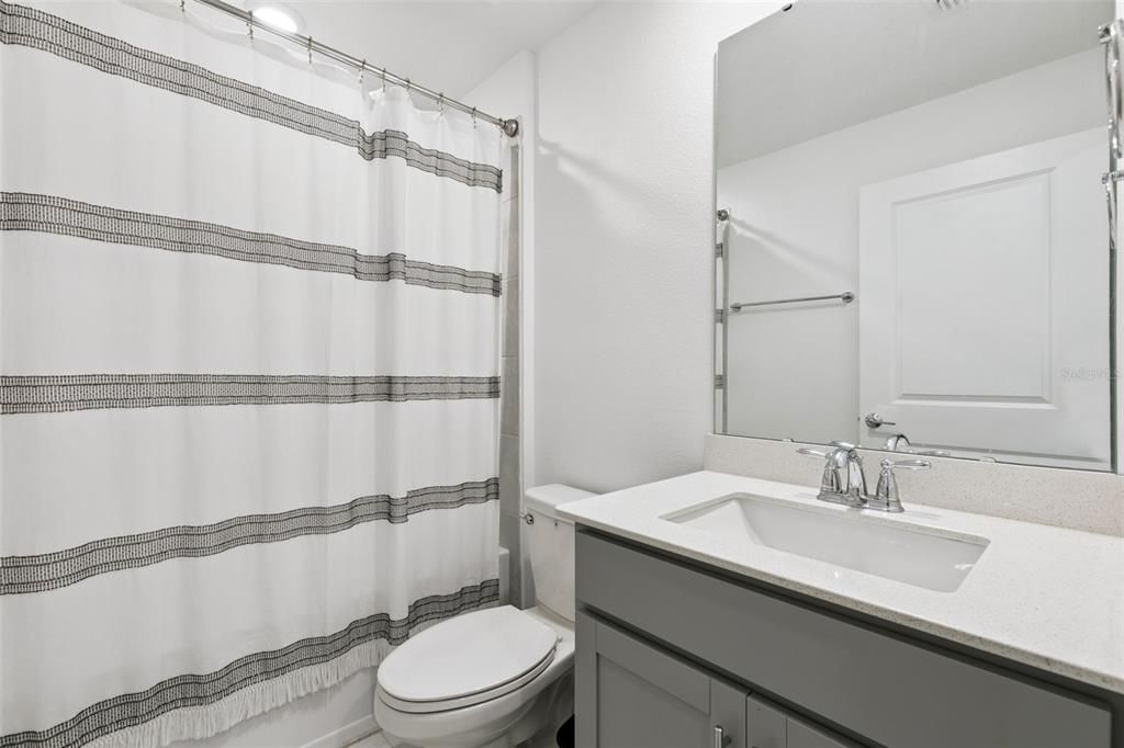 For Sale: $349,000 (3 beds, 2 baths, 1555 Square Feet)