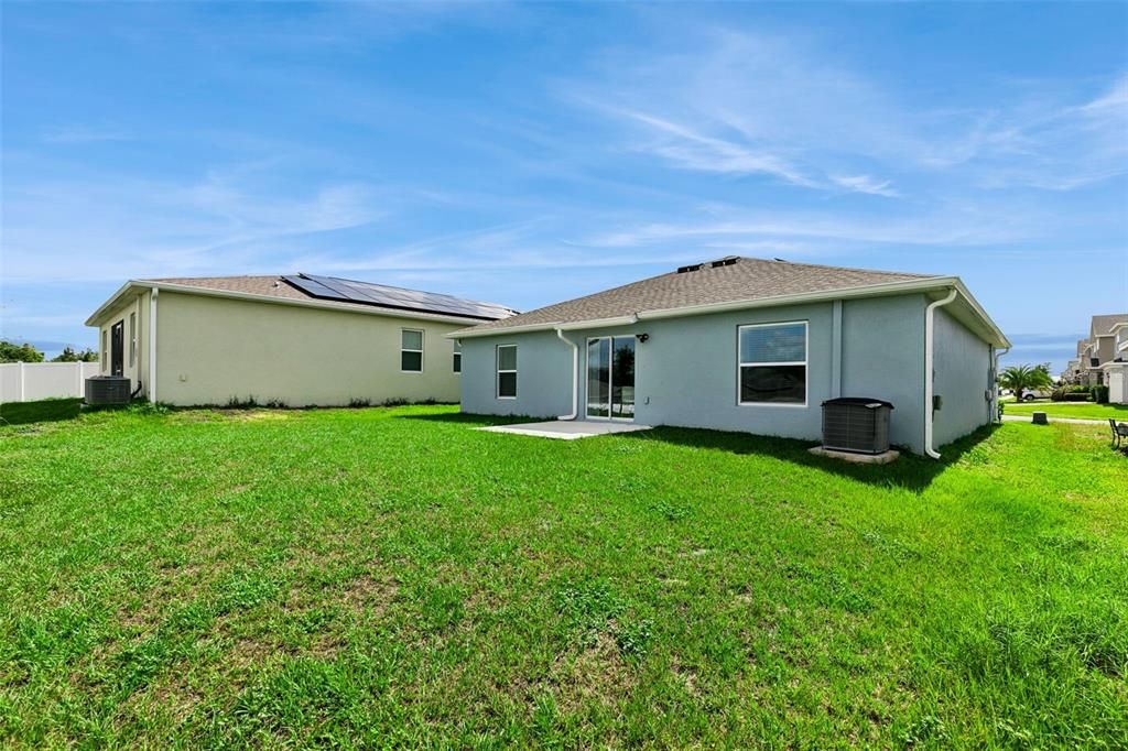 For Sale: $349,000 (3 beds, 2 baths, 1555 Square Feet)