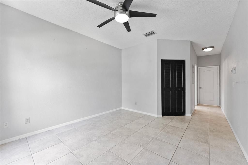 En Venta: $449,000 (2 camas, 2 baños, 1183 Pies cuadrados)