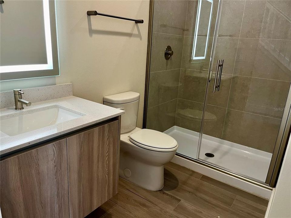 For Rent: $2,400 (3 beds, 3 baths, 1853 Square Feet)