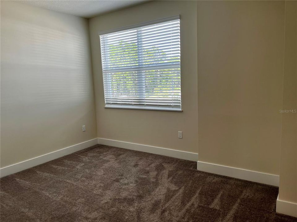 For Rent: $2,400 (3 beds, 3 baths, 1853 Square Feet)