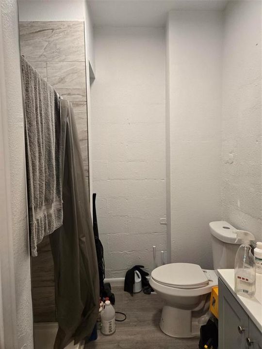 For Sale: $380,000 (8 beds, 0 baths, 2604 Square Feet)