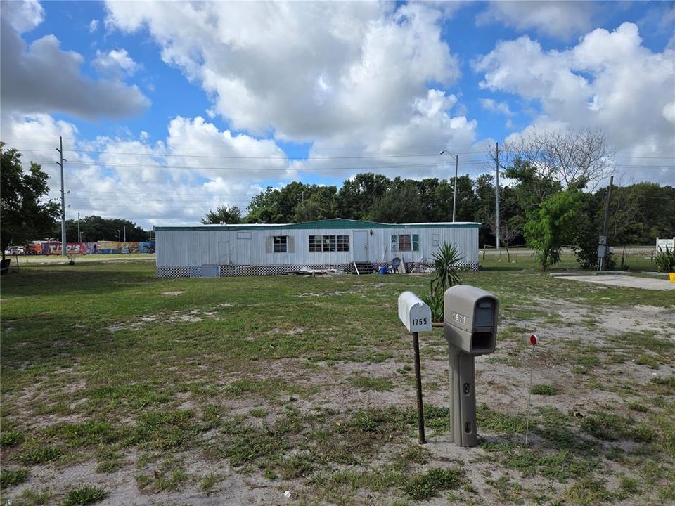 For Sale: $380,000 (8 beds, 0 baths, 2604 Square Feet)