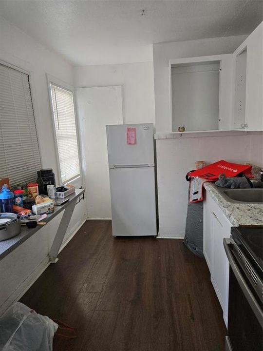 For Sale: $380,000 (8 beds, 0 baths, 2604 Square Feet)
