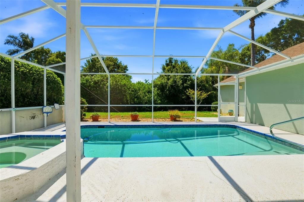 En Venta: $440,000 (3 camas, 2 baños, 2022 Pies cuadrados)