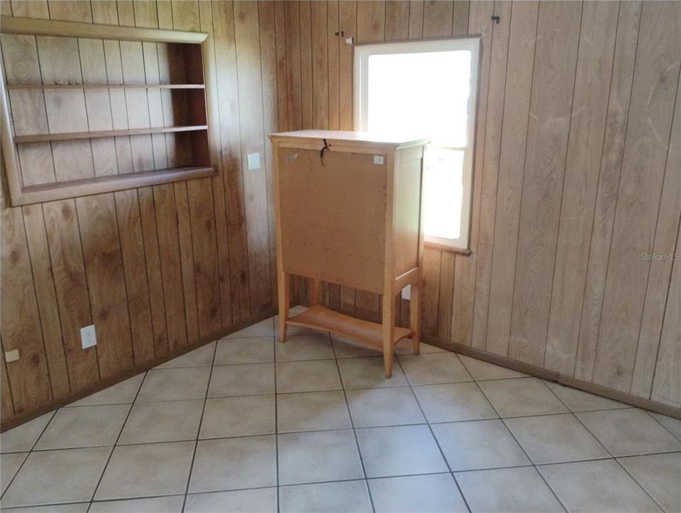 For Rent: $1,900 (3 beds, 1 baths, 1125 Square Feet)