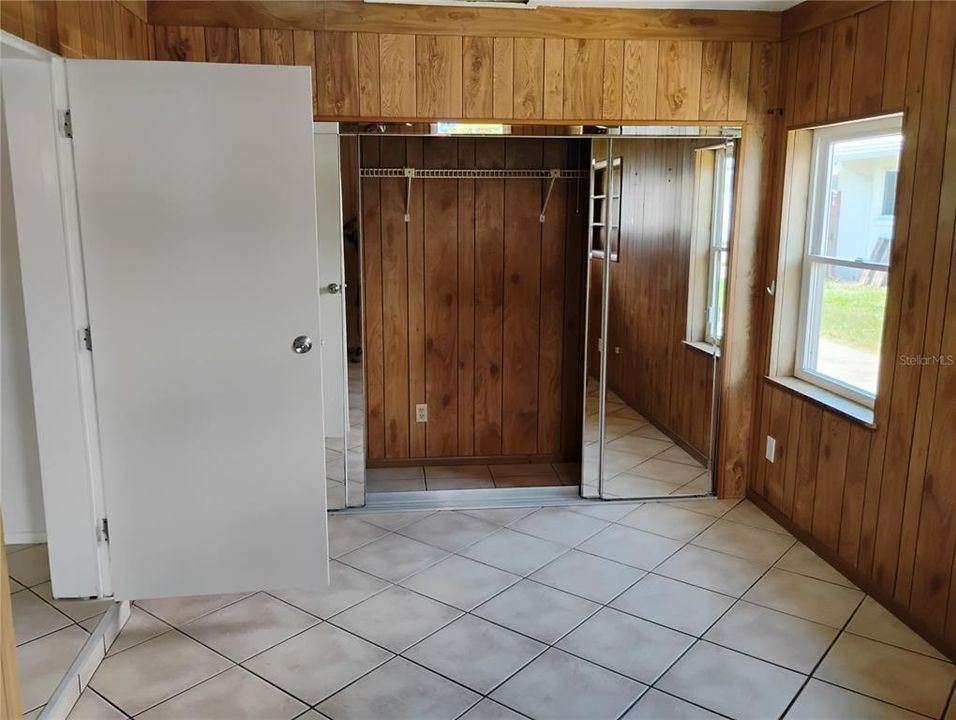 For Rent: $1,900 (3 beds, 1 baths, 1125 Square Feet)