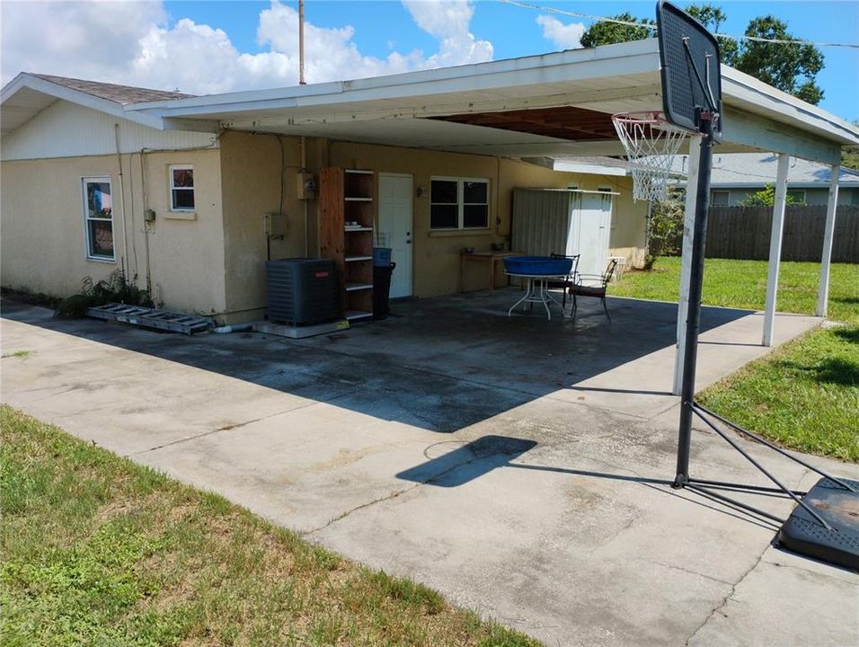 For Rent: $1,900 (3 beds, 1 baths, 1125 Square Feet)