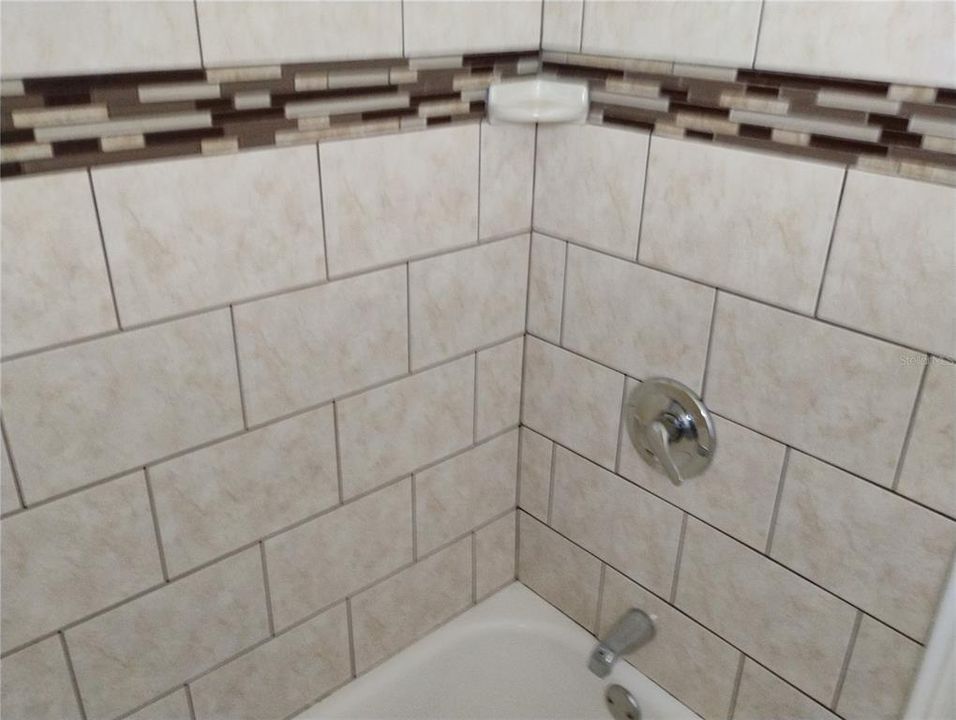 For Rent: $1,900 (3 beds, 1 baths, 1125 Square Feet)