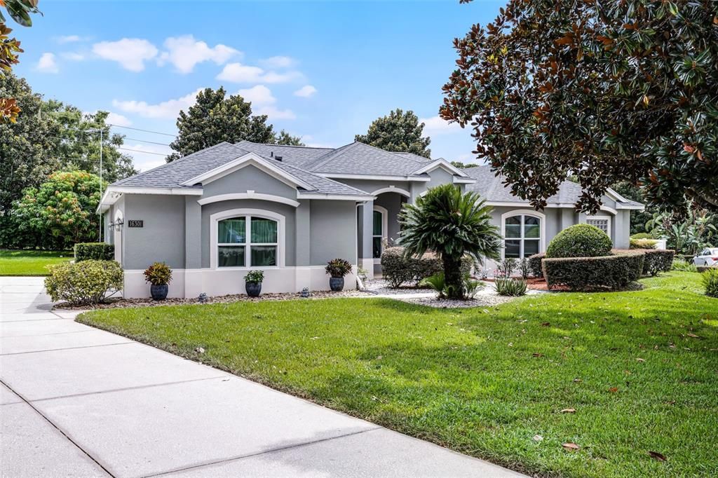 For Sale: $685,000 (4 beds, 3 baths, 2799 Square Feet)
