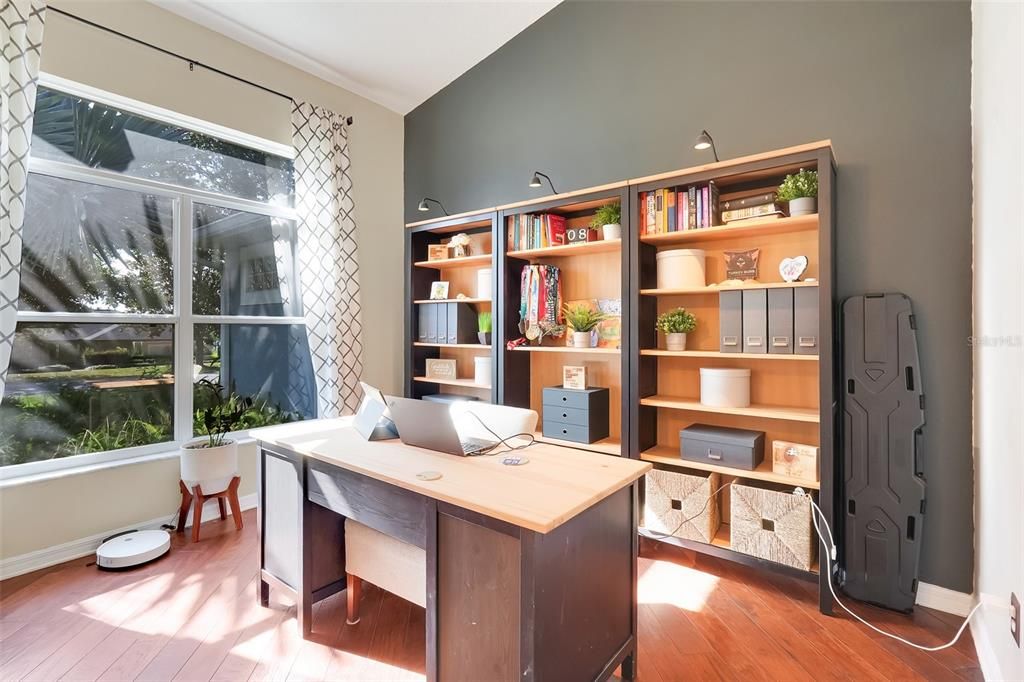 Active With Contract: $3,500 (3 beds, 2 baths, 2068 Square Feet)
