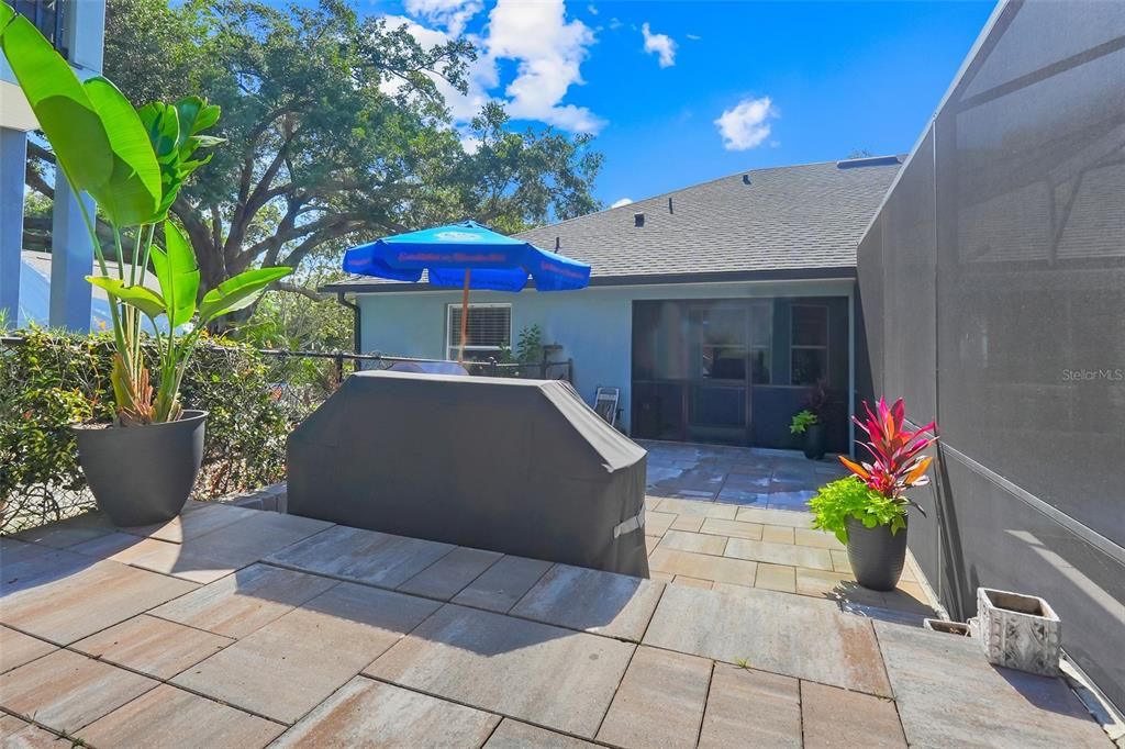 Active With Contract: $3,500 (3 beds, 2 baths, 2068 Square Feet)